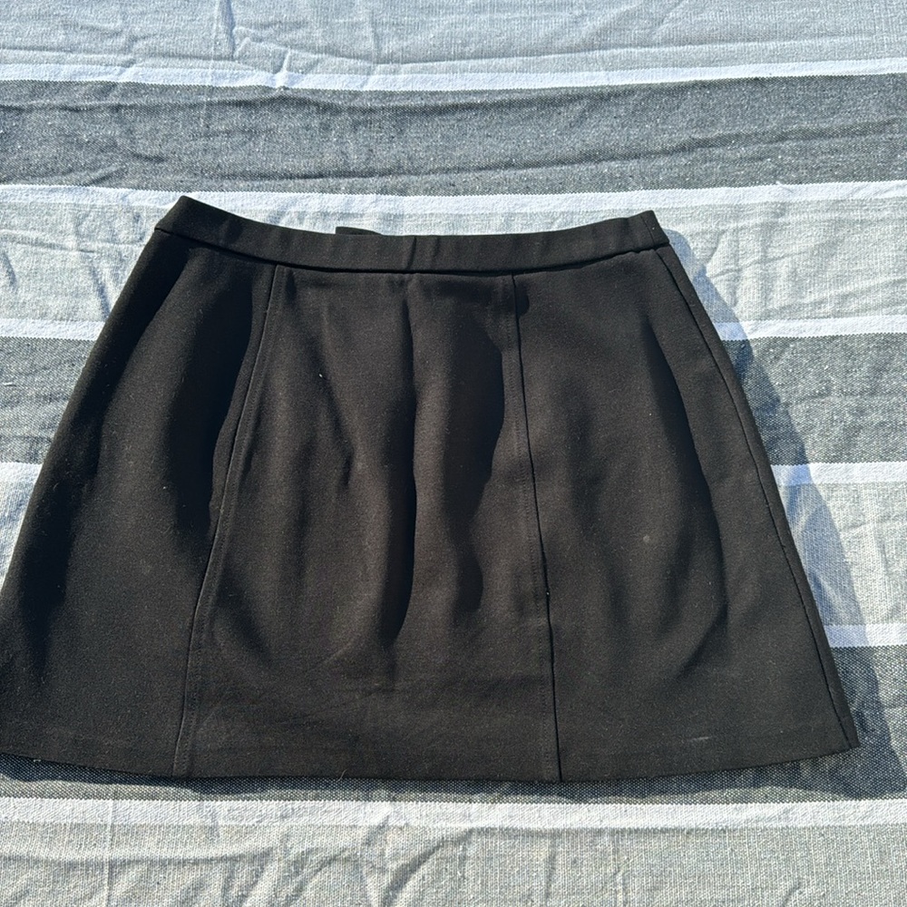 EUC Maison Jules Bowtie Black Mini Skirt, Size medium - Picture 6 of 6